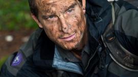 Bear Grylls powraca. Tym razem nie jest sam... Sport, BIZNES - Dobrze znany także w Polsce brytyjski podróżnik i ekspert w dziedzinie survivalu – Bear Grylls – powraca z nowym programem telewizyjnym. Tym razem nie jest to jednak, tak jak m.in. w głośnej „Sztuce przetrwania”, teatr jednego aktora.