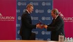 Podpisanie umowy o współpracy TAURON-UE w Katowicach.jpg