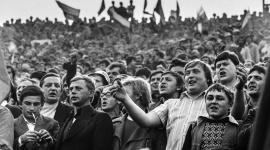 Wystawa „Kiedyś to było” już otwarta! Sztuka, LIFESTYLE - Wernisaż wystawy prac Ireneusza Kaźmierczaka, który od 1975 roku fotografuje życie na Śląsku, przyjęto z ogromnym entuzjazmem. Prezentacją czarno-białej kroniki lat 70. i 80.