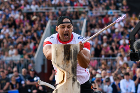 Wielki talent z Polski zmierzy się z najlepszymi drwalami świata! Sport, BIZNES - Światowa elita drwali już w najbliższą sobotę, 25 maja, zmierzy się w Champions Trophy – jednych z najbardziej ekscytujących zawodów w sportach ekstremalnych.