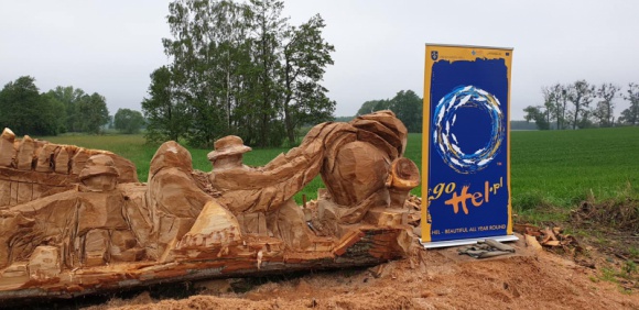 Na Helu powstanie największa na świecie rzeźba z drewna - czy trafi do Guinnessa Sztuka, LIFESTYLE - Finał całego przedsięwzięcia, z udziałem geodety, przedstawicieli władz oraz koordynatorem z Biura Rekordów odbędzie się na Helu w najbliższy poniedziałek.