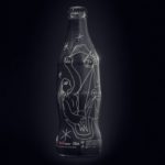 Limitowana edycja butelki Coca-Cola autorstwa Karola Radziszewskiego