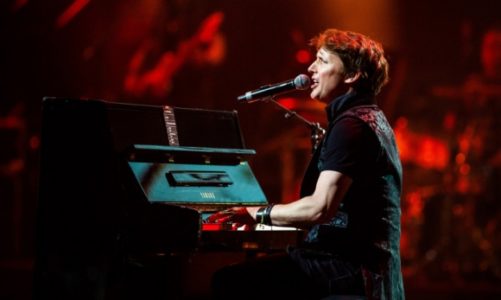 James Blunt wystąpi z mistrzami łyżwiarstwa figurowego podczas show Art On Ice