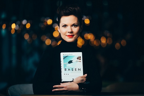 HARDE LIVE: spotkanie z Joanną Kocik, autorką powieści „Basen”