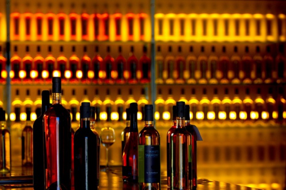 Alkohole – w ogniu definicji i przepisów BIZNES, Prawo - Już wkrótce producentom napojów spirytusowych będzie jeszcze trudniej. W 2021 roku zaczną obowiązywać nowe zasady, jednolite dla całej Unii Europejskiej.