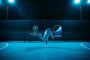Marshmello, światowa supergwiazda muzyki elektronicznej i zdobywca licznych nagród, uświetni tegoroczną ceremonię otwarcia finału Ligi Mistrzów UEFA