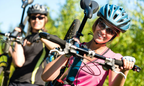 Jak właściwie dobrać okulary do aktywności fizycznej – Na rower czy do biegania – okulary sportowe.